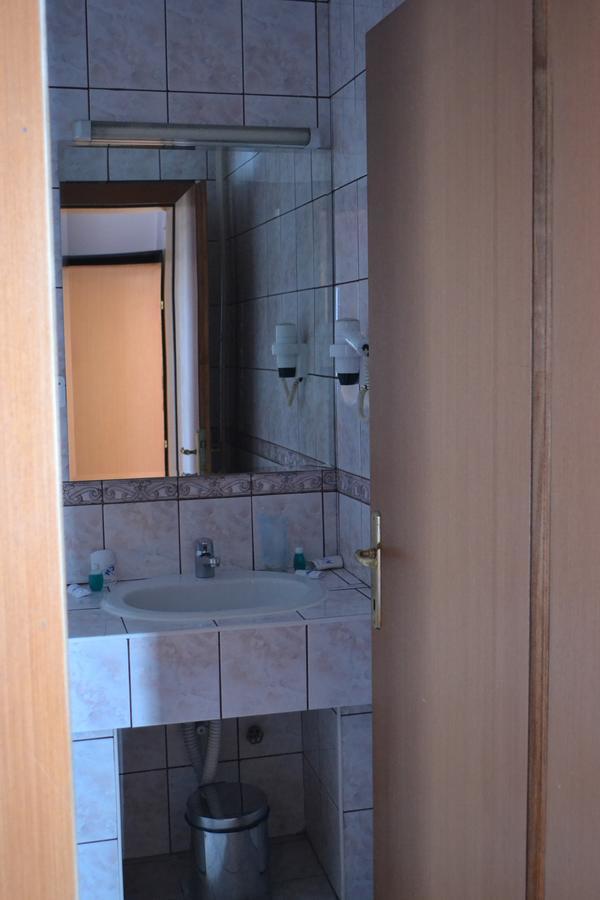 Hotel Mimoza クマノヴォ エクステリア 写真